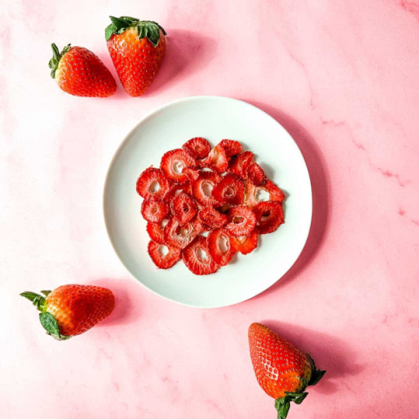 Dehydrated Strawberries – 100% Natural & Preservative-Free